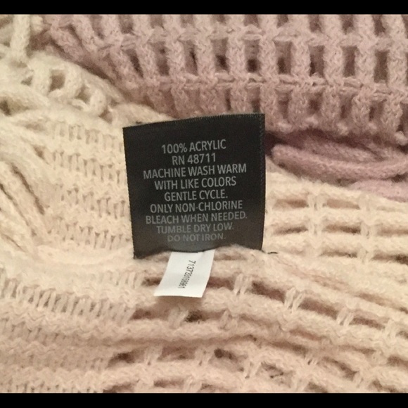 Massini Scarf - Picture 5 of 5